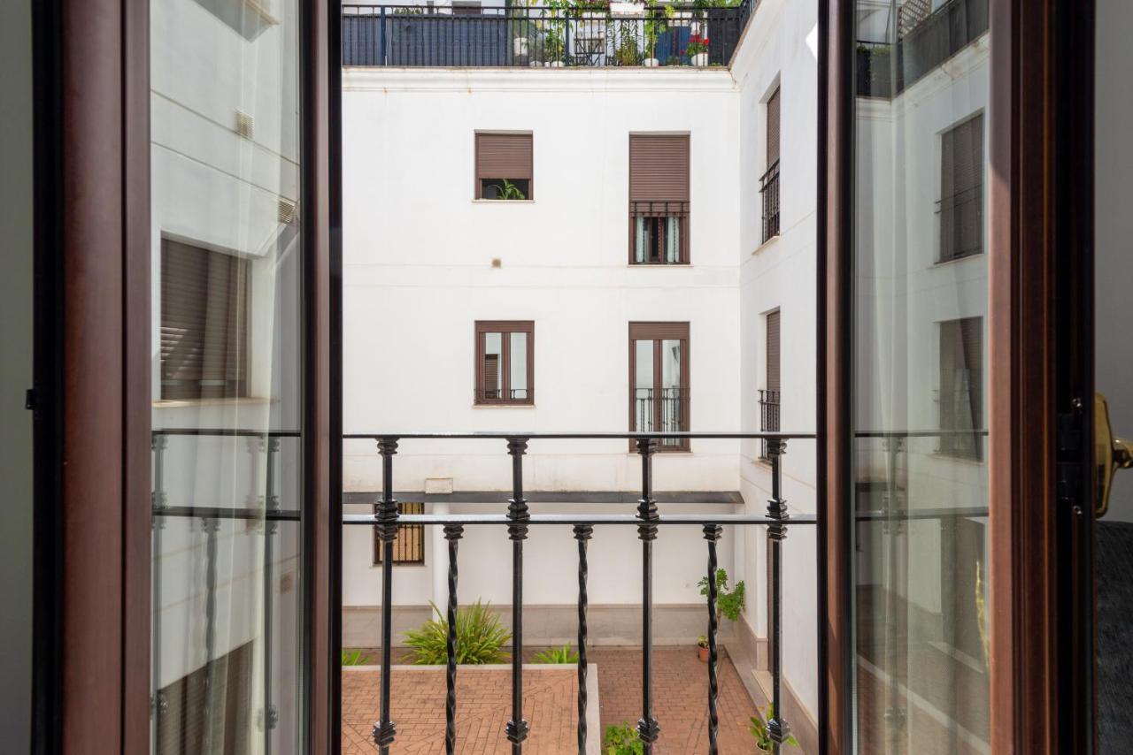 First Floor Near Macarena Church Sevilla Eksteriør bilde