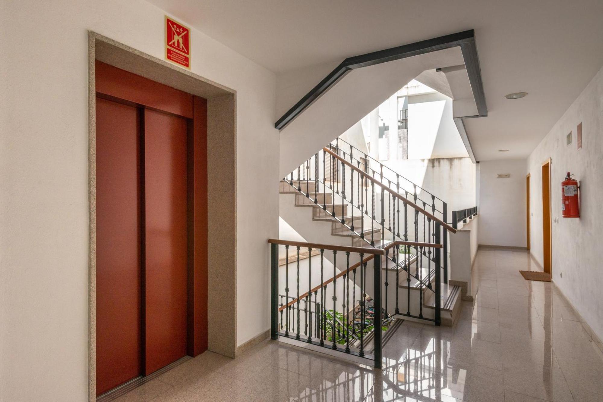 First Floor Near Macarena Church Sevilla Eksteriør bilde